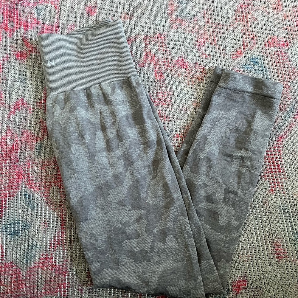 NVGTN leggings